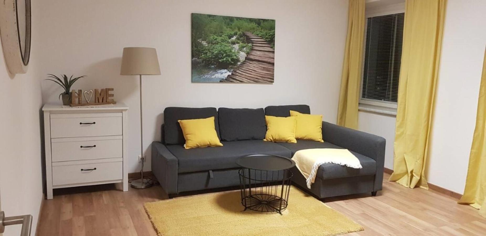 Top Appartement Fuer Business-Wohnen-Urlaub Wiener Neustadt Eksteriør bilde